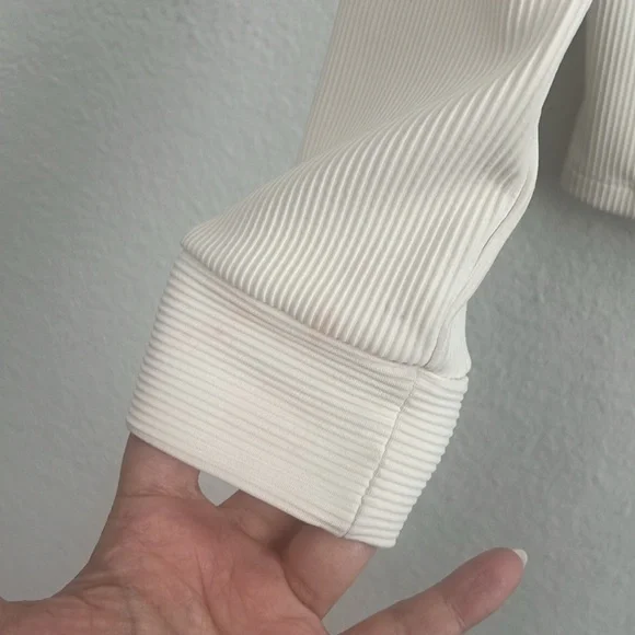 All in Motion Active Jacket - Girls XL 14 - Picture 3 of 5